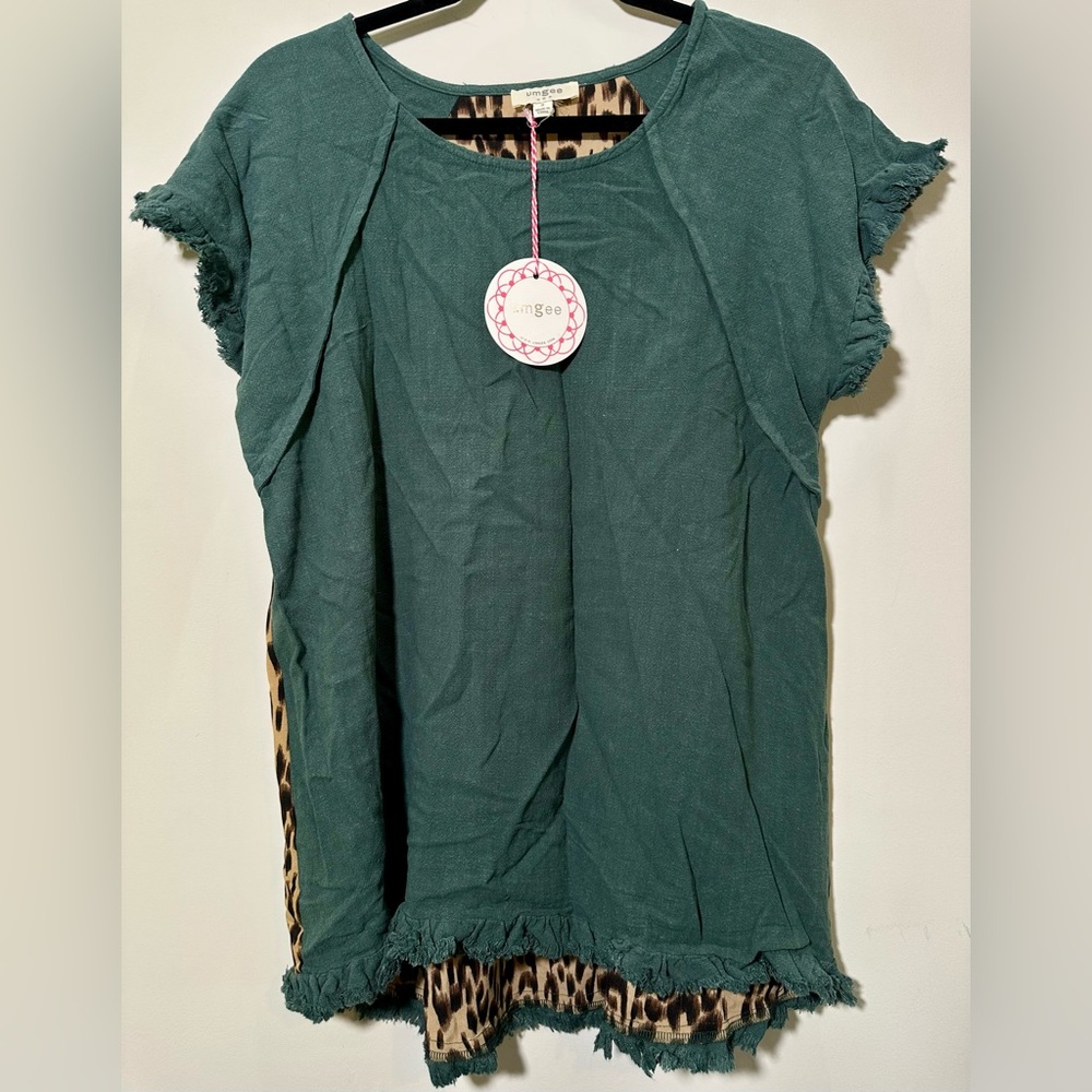 NWT‎ UMGEE Green and Leopard Print Shirt - small